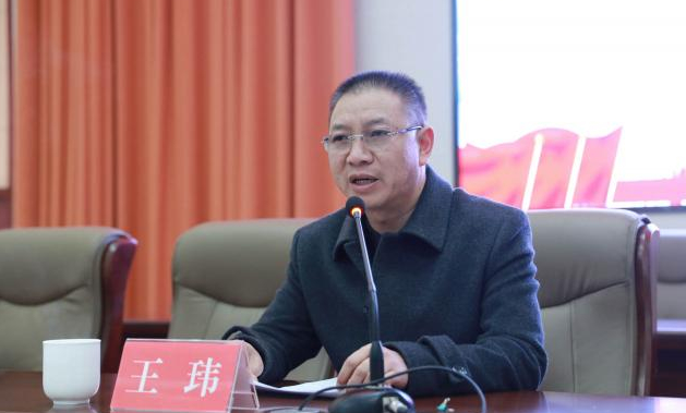 王玮到罗平锌电股份有限公司宣讲党的十九届五中全会精神